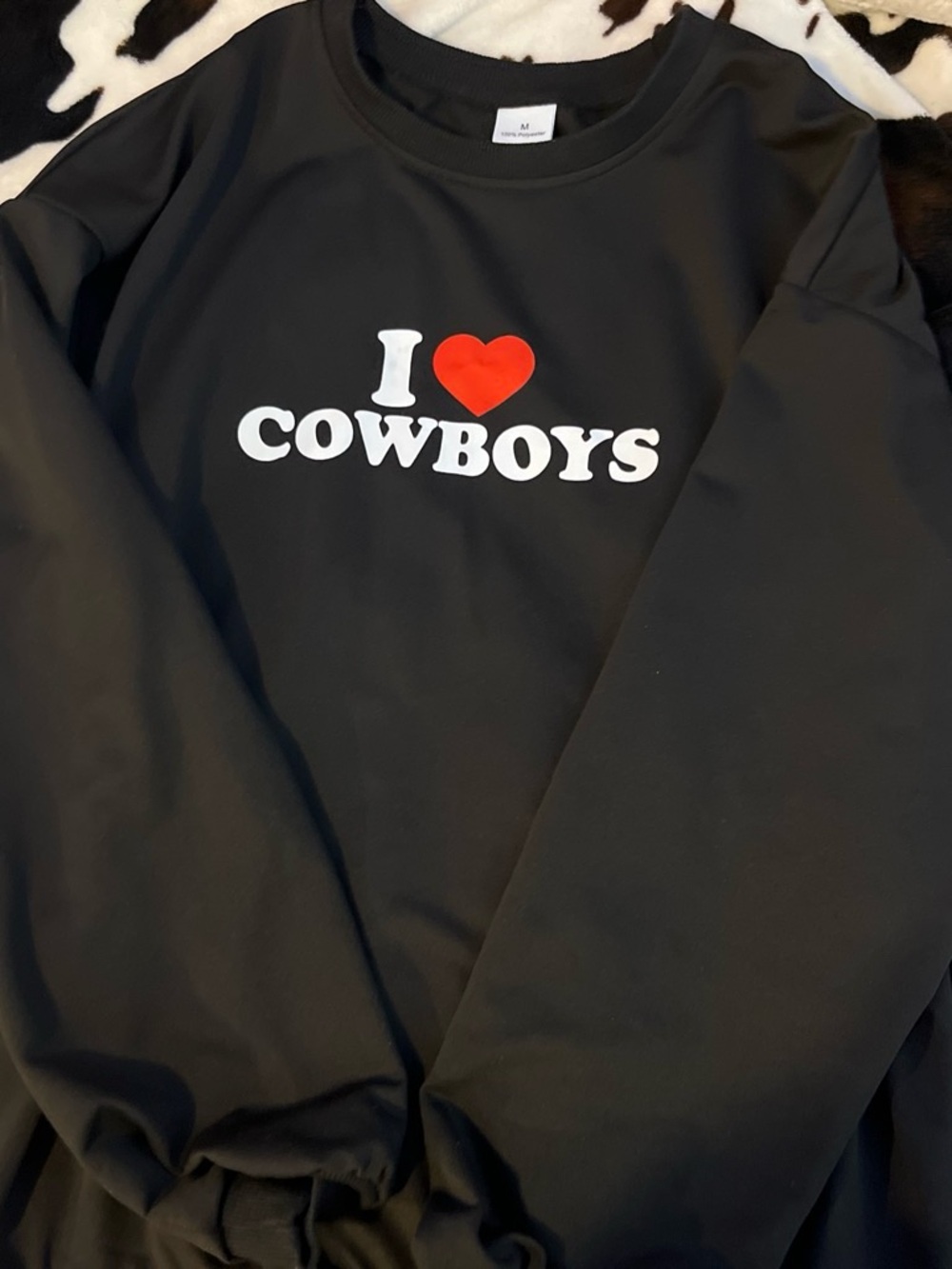 SHEIN Black Sweatshirt with White 'COWBOYS' Text and Red Heart Graphic